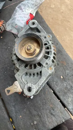 Toyota Vitz Alternator