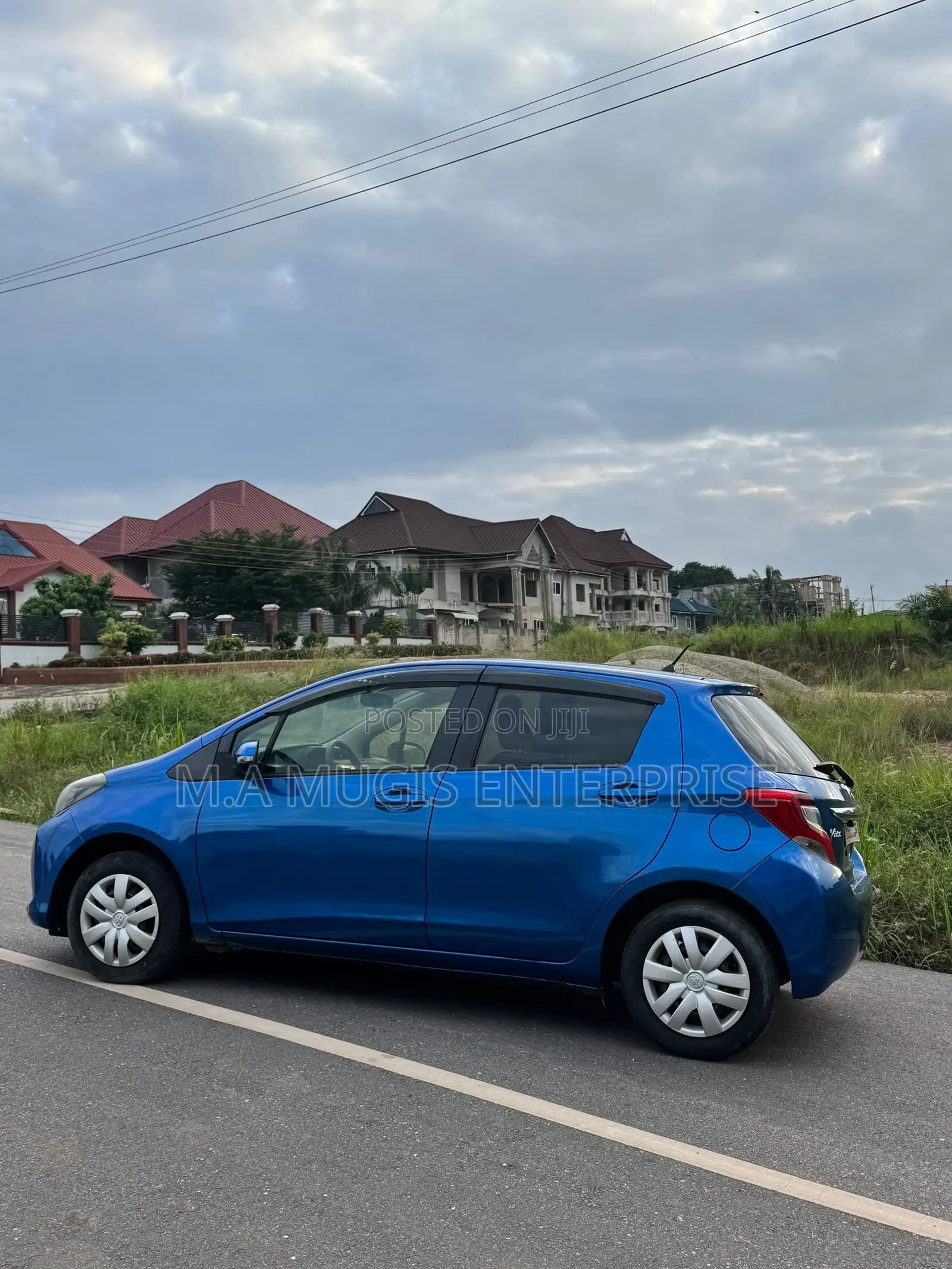 Toyota Vitz 1.0 FWD 3dr 2016 Blue