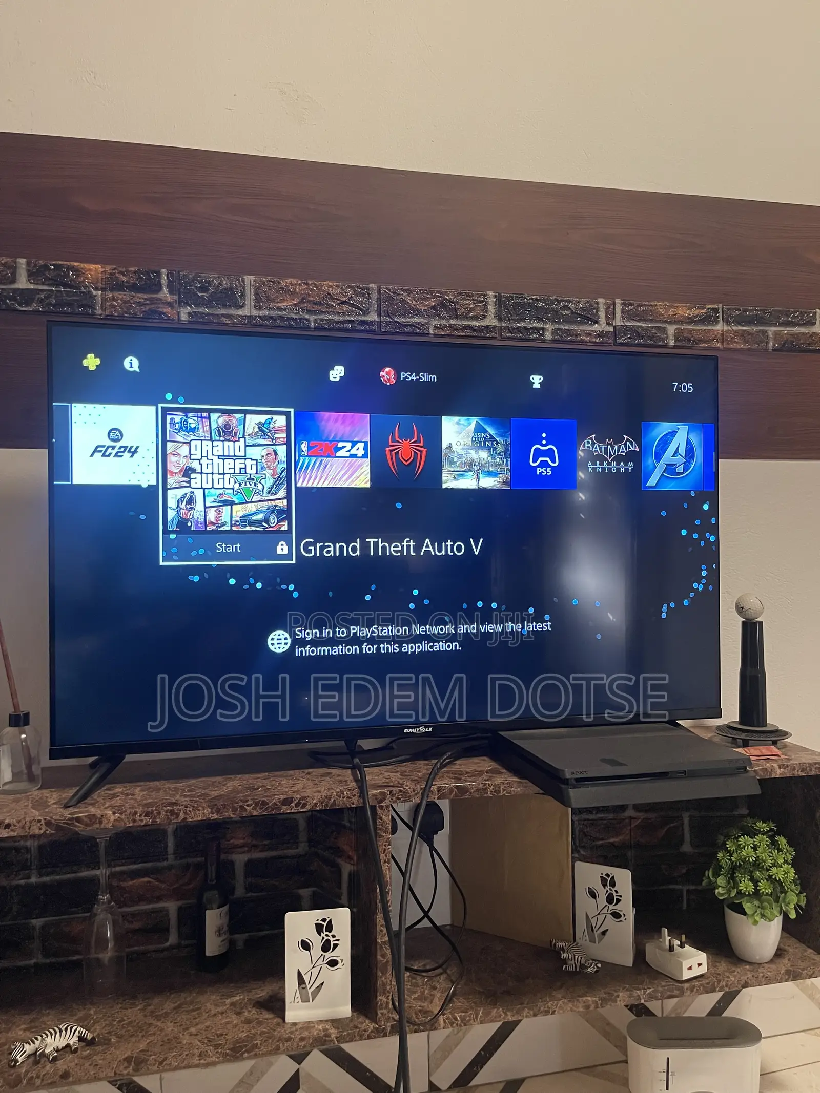 Sony PlayStation 4 Slim