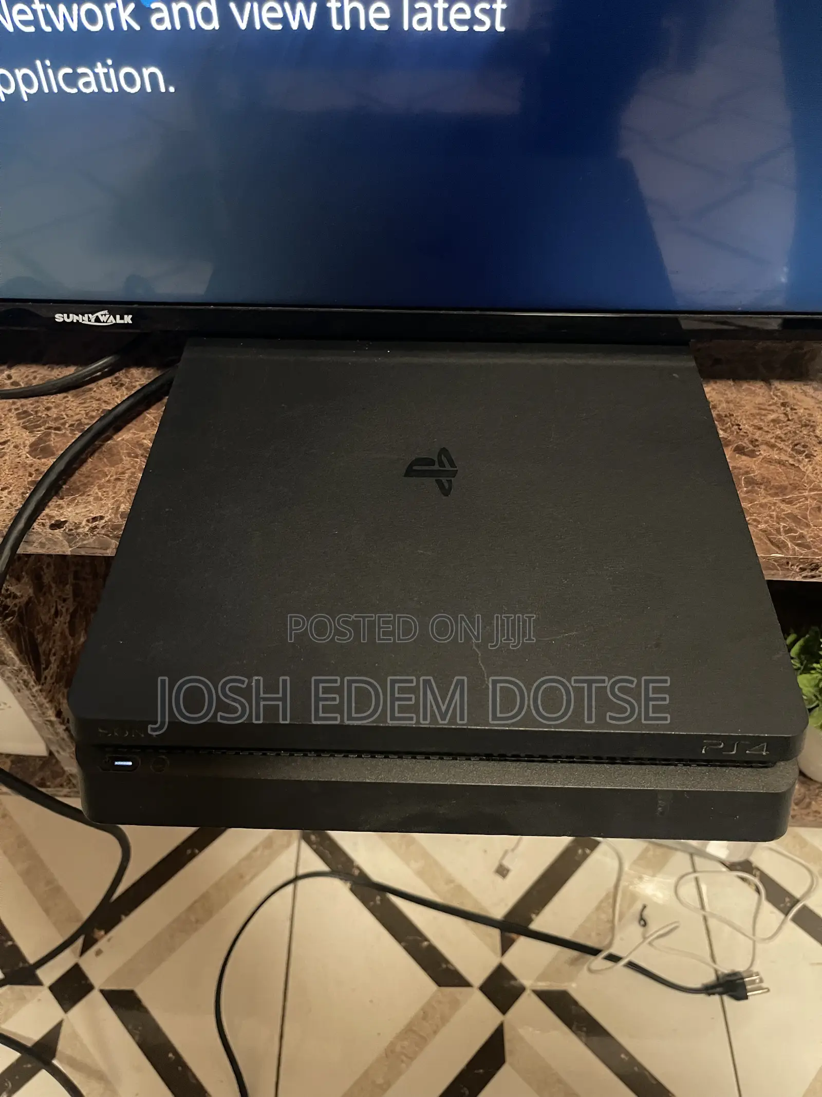 Sony PlayStation 4 Slim
