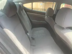 Hyundai Elantra 2020 Silver
