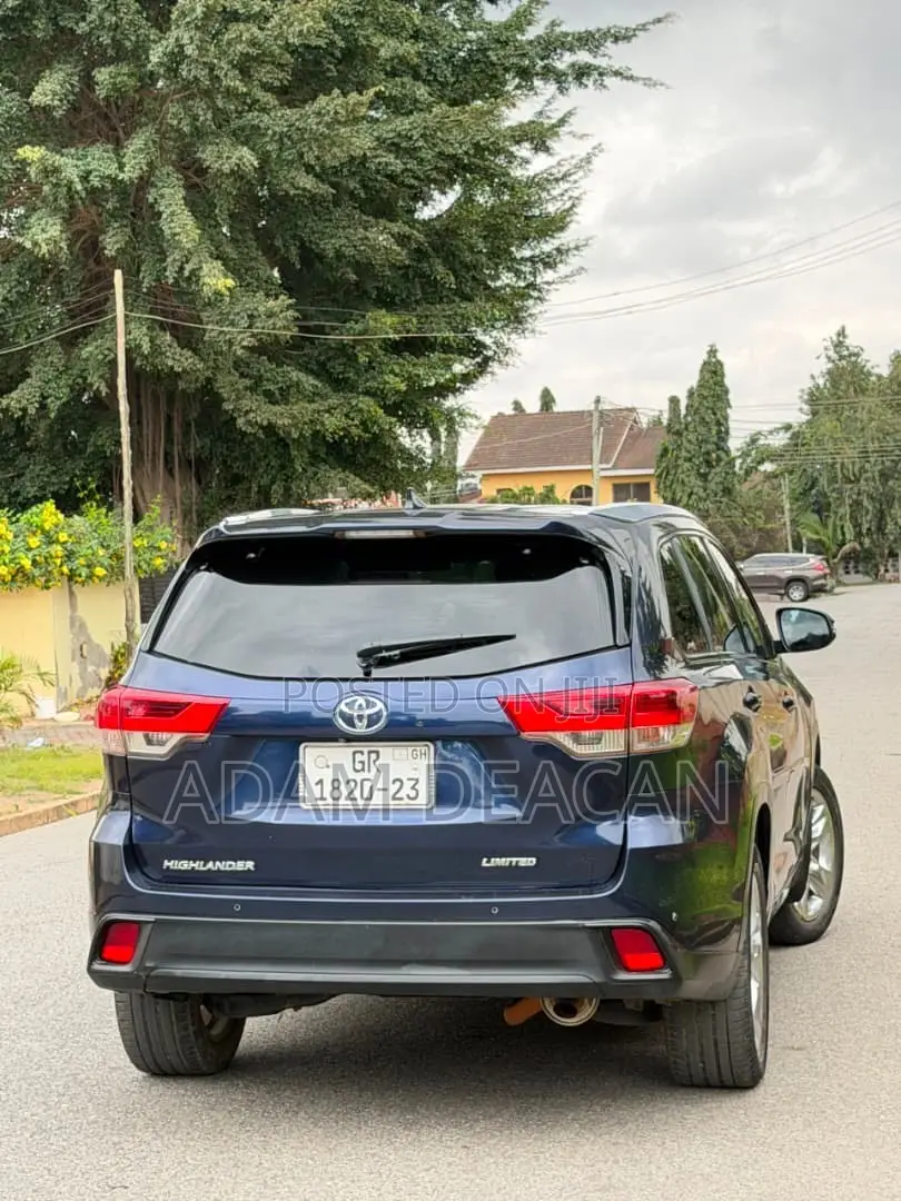 Toyota Highlander Limited 4x2 V6 (3.5L 6cyl 8A) 2018