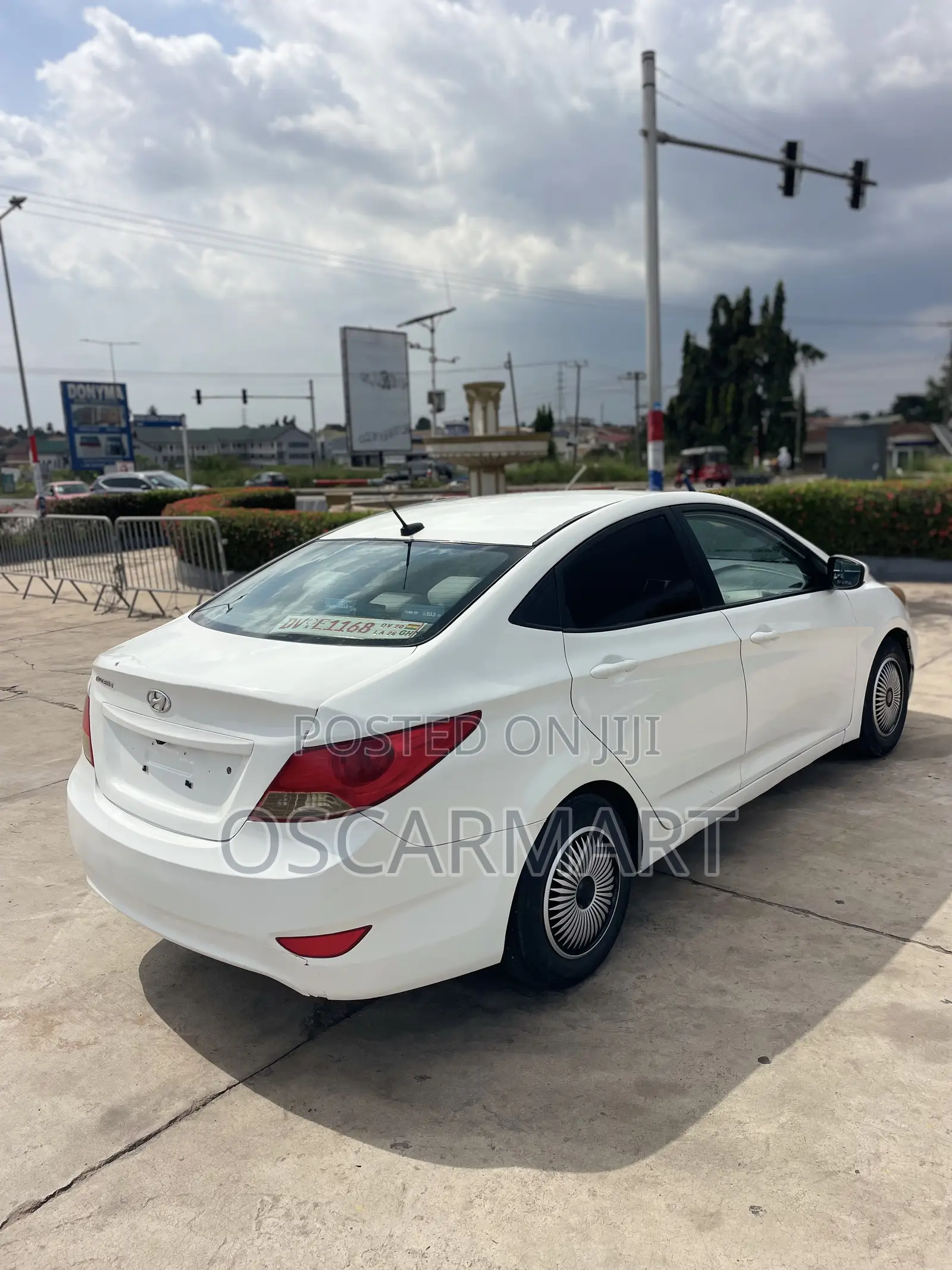 Hyundai Accent SE Sedan 2016 White