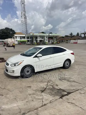 Hyundai Accent SE Sedan 2016 White