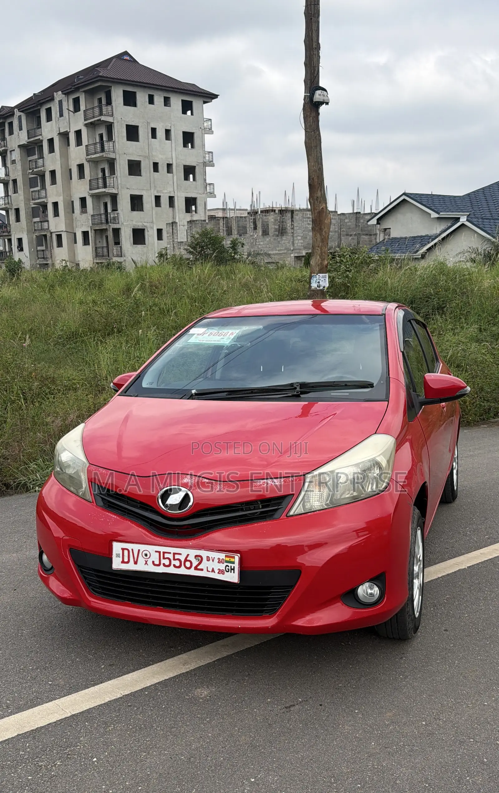 Toyota Vitz 1.3 AWD 5dr 2012 Red