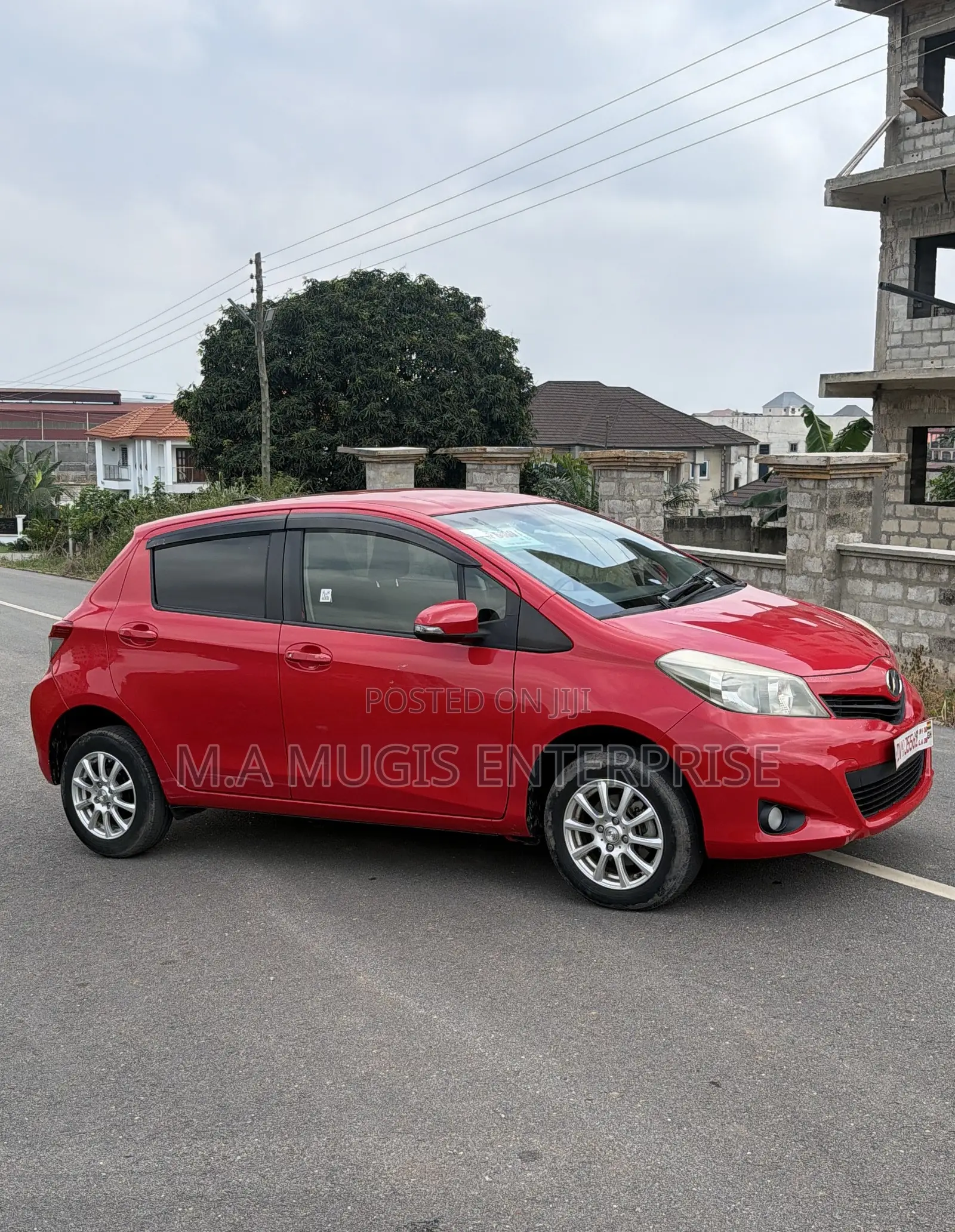 Toyota Vitz 1.3 AWD 5dr 2012 Red