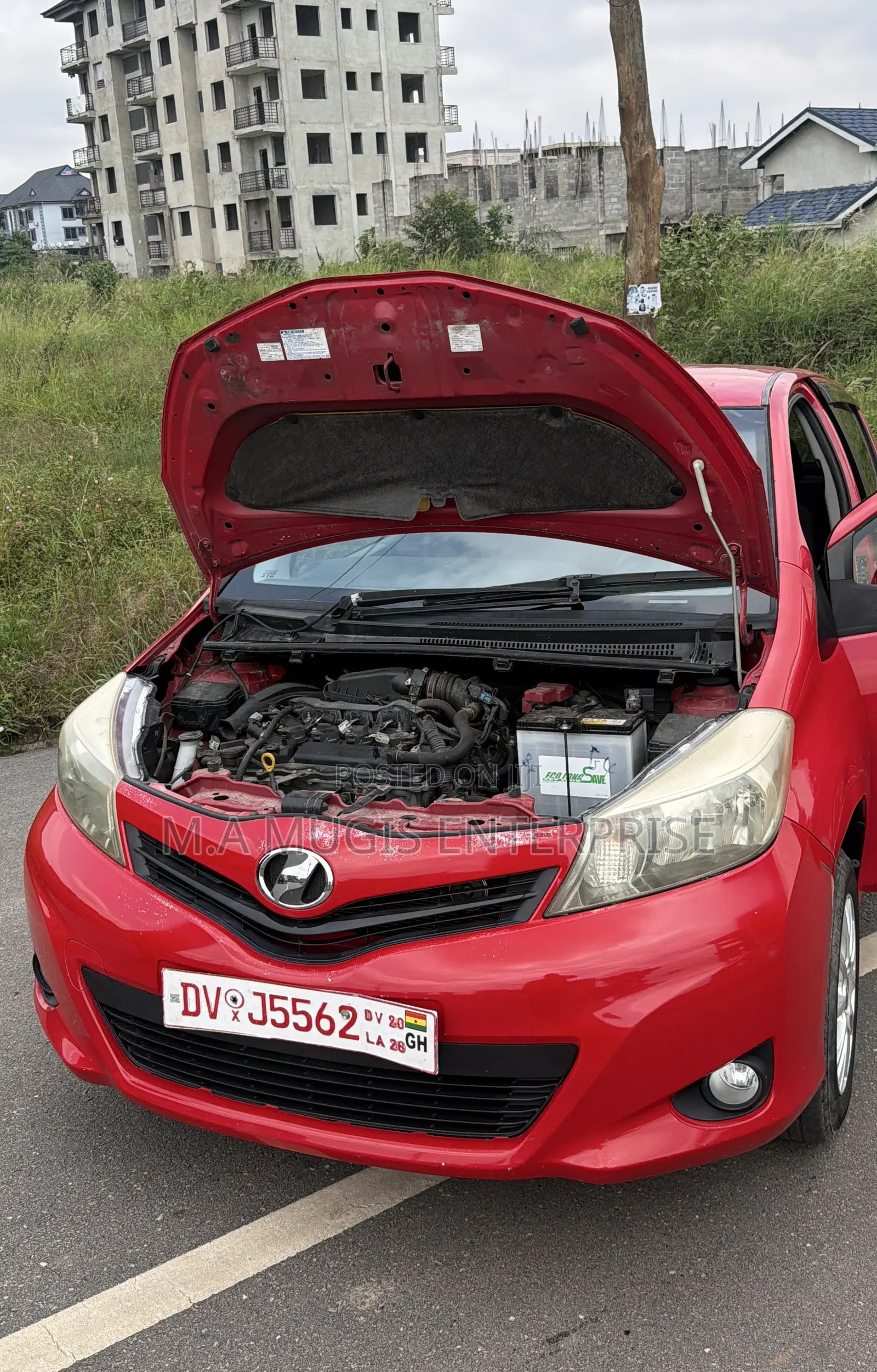 Toyota Vitz 1.3 AWD 5dr 2012 Red
