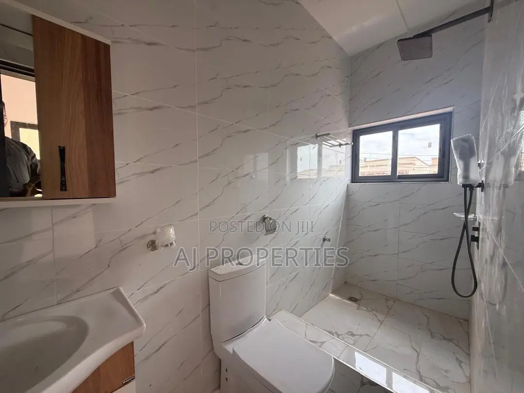 2bdrm House in Adenta for sale