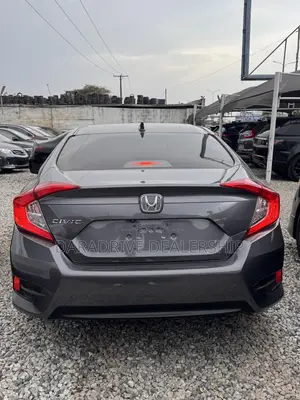 Honda Civic EX Sedan 2018 Gray