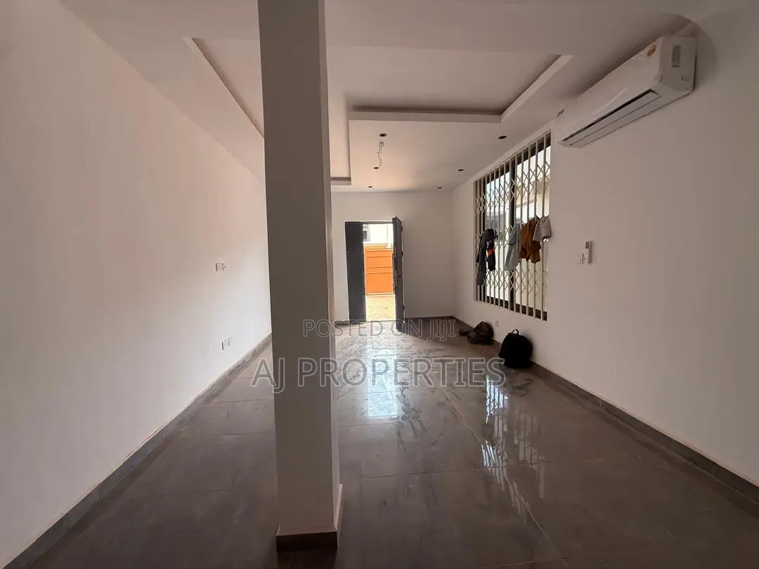 2bdrm House in Adenta for sale