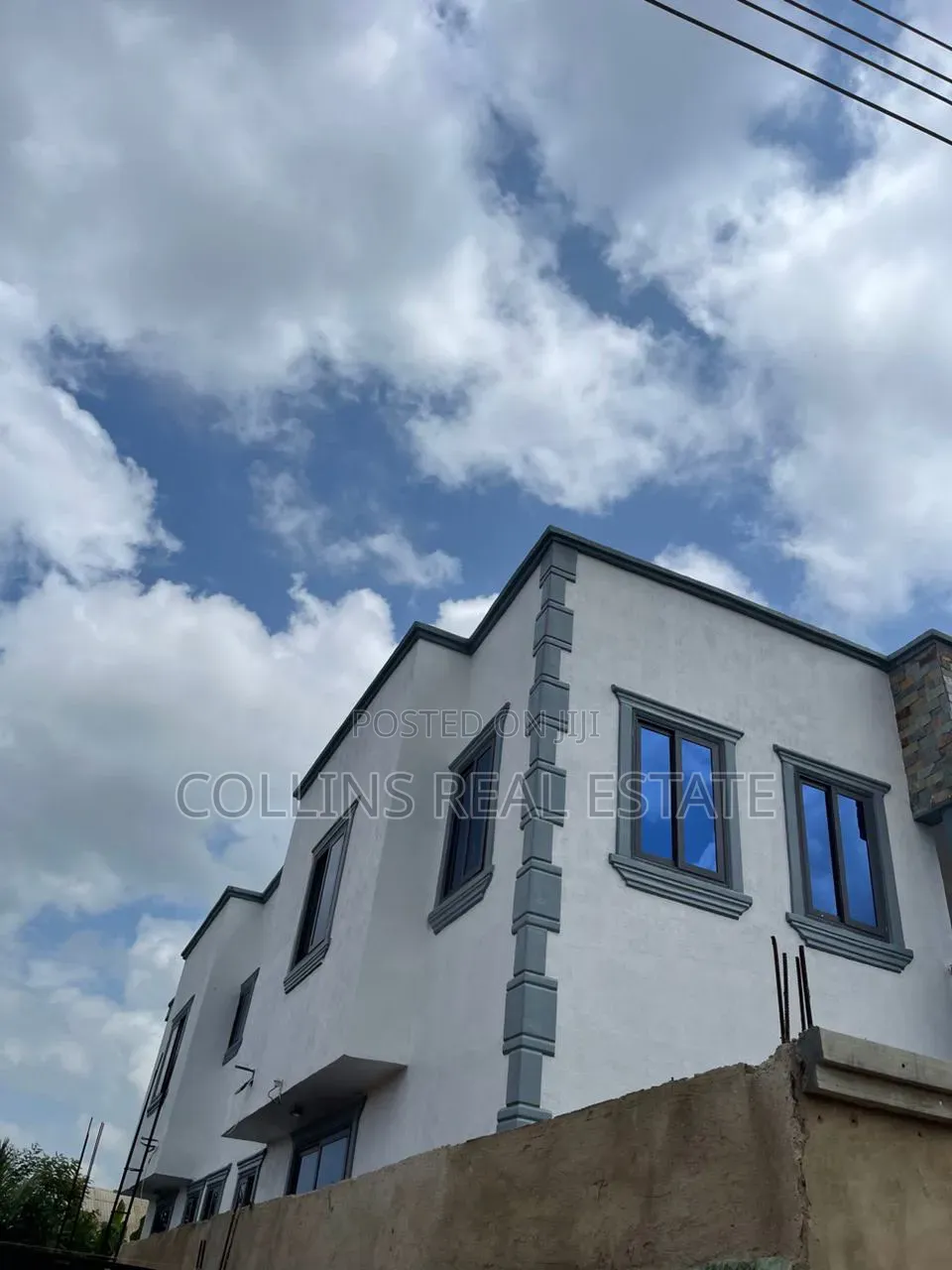 4bdrm Apartment in Collins Properties, Obeyeyie for sale