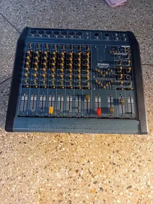 Yamaha Mixer