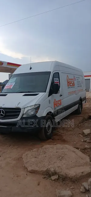 Mercedes-Benz 2524 2016 White
