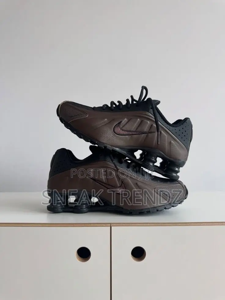 Nike Air Shox R4 Mocha Brown and Black