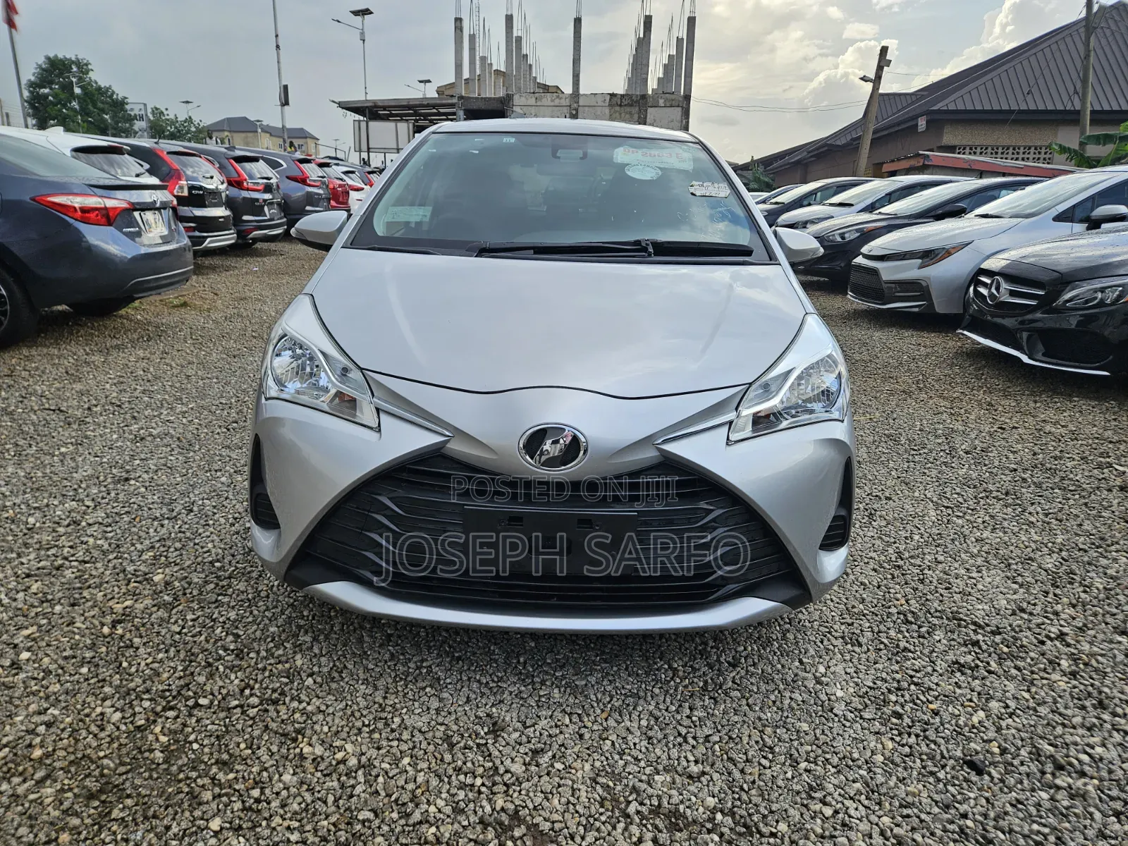 Toyota Vitz 1.3 FWD 5dr 2017 Silver