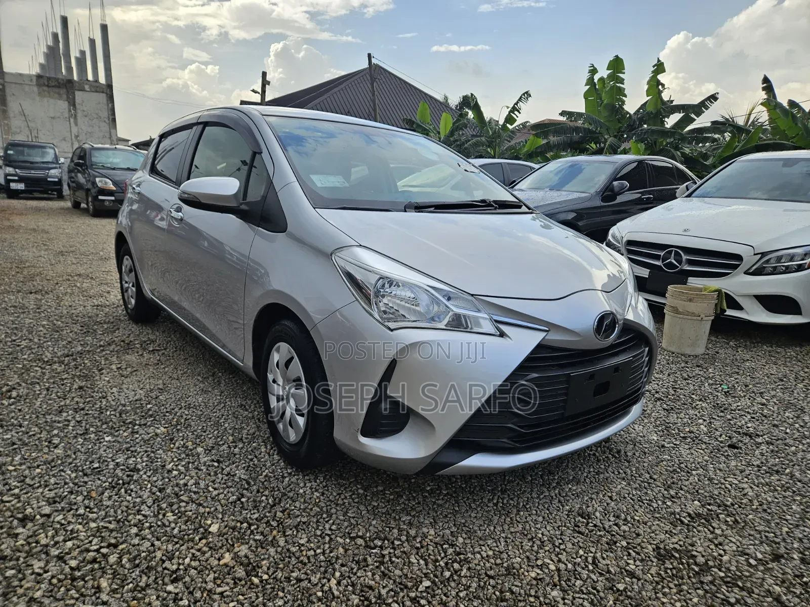 Toyota Vitz 1.3 FWD 5dr 2017 Silver