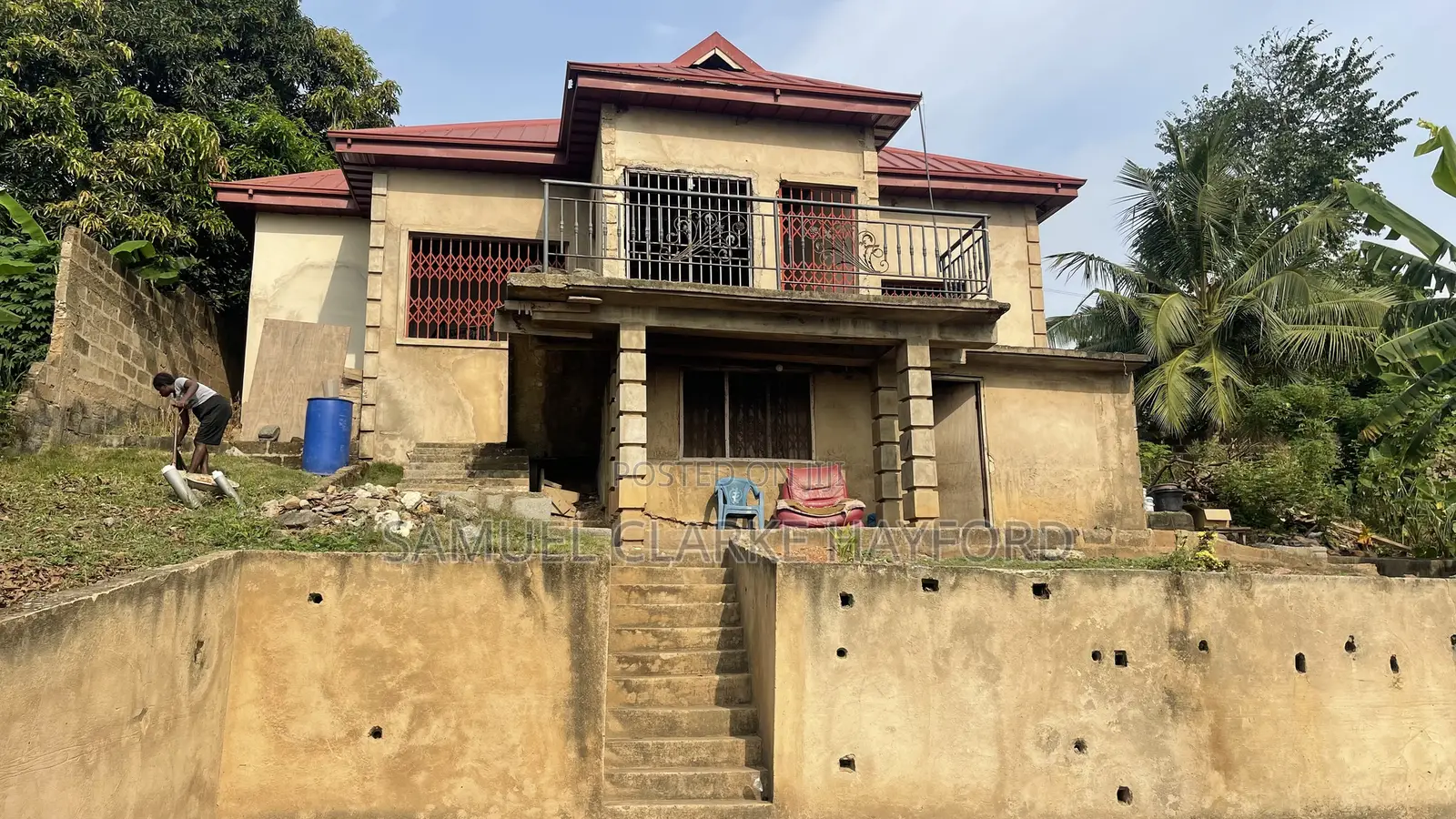 4bdrm House in Kwabenya , Bank Of for rent