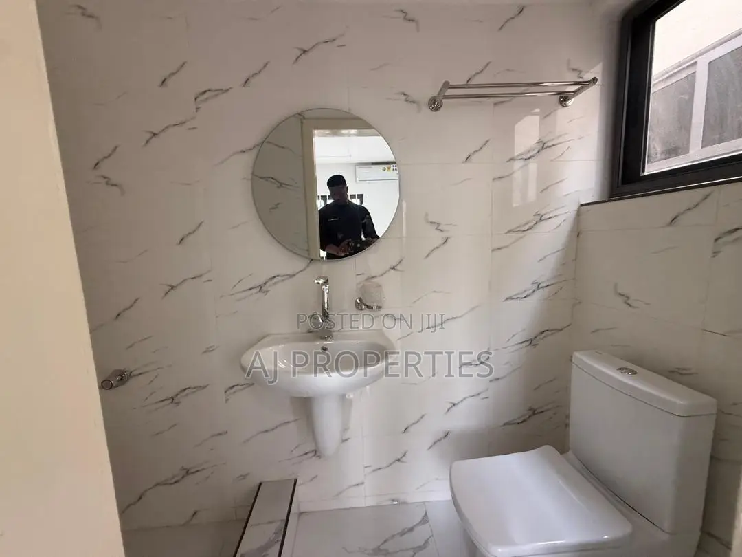 3bdrm House in Adenta for sale