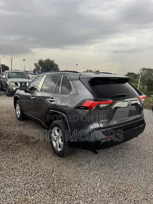 Toyota RAV4 LE 2022 Black