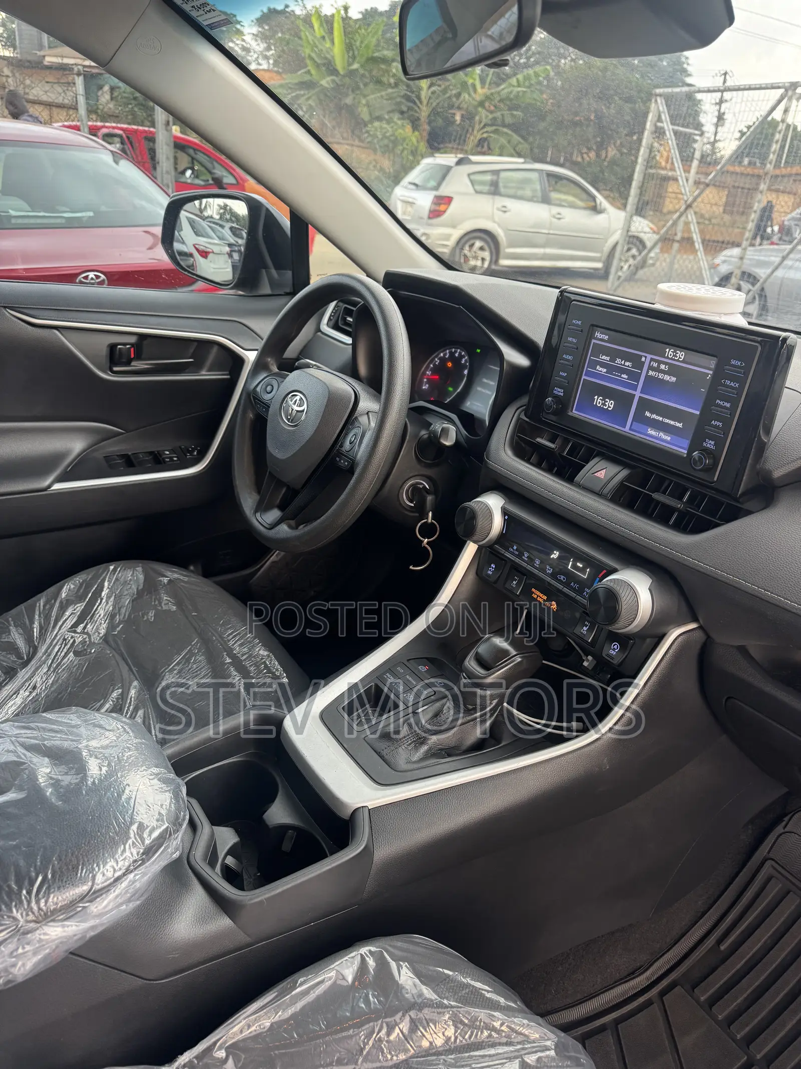 Toyota RAV4 LE 2022 Black