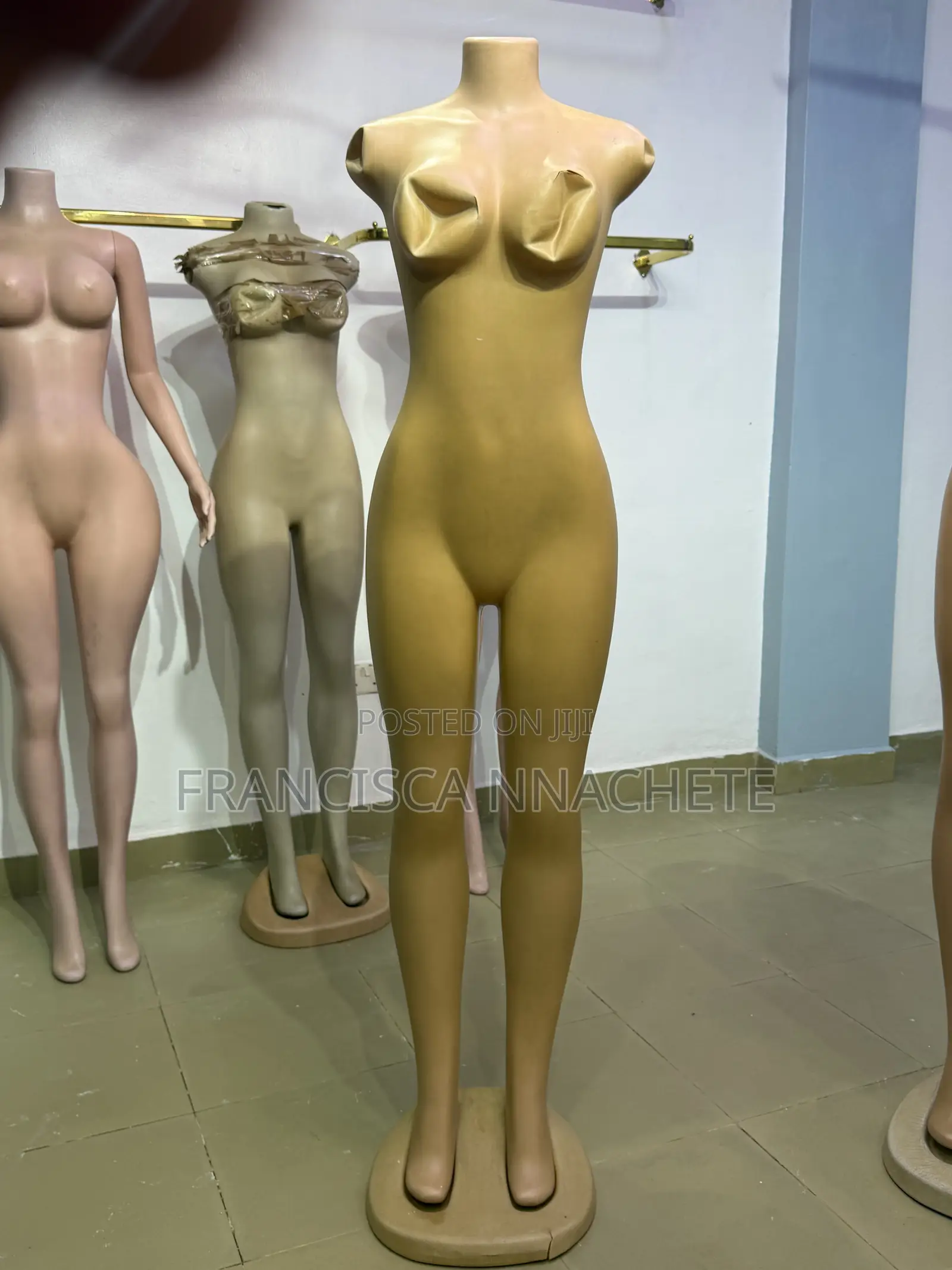 Female Mannequin With Hips