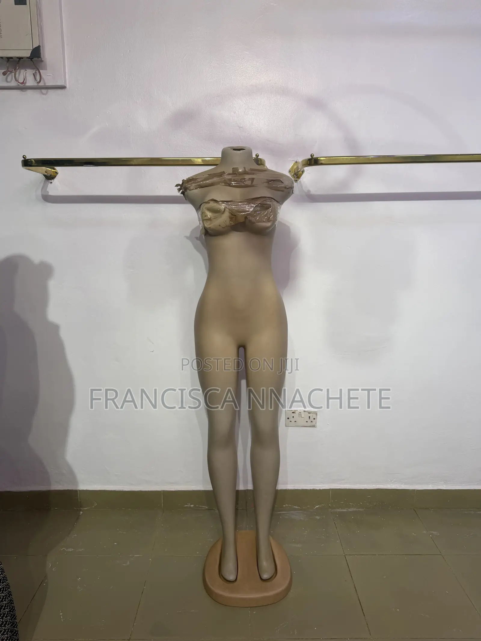 Female Mannequin With Hips
