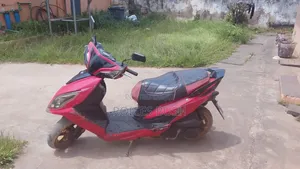 SYM Symnh 2018 Red