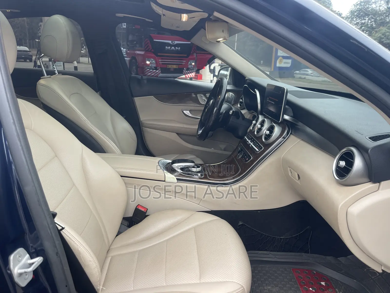 Mercedes-Benz C300 2016
