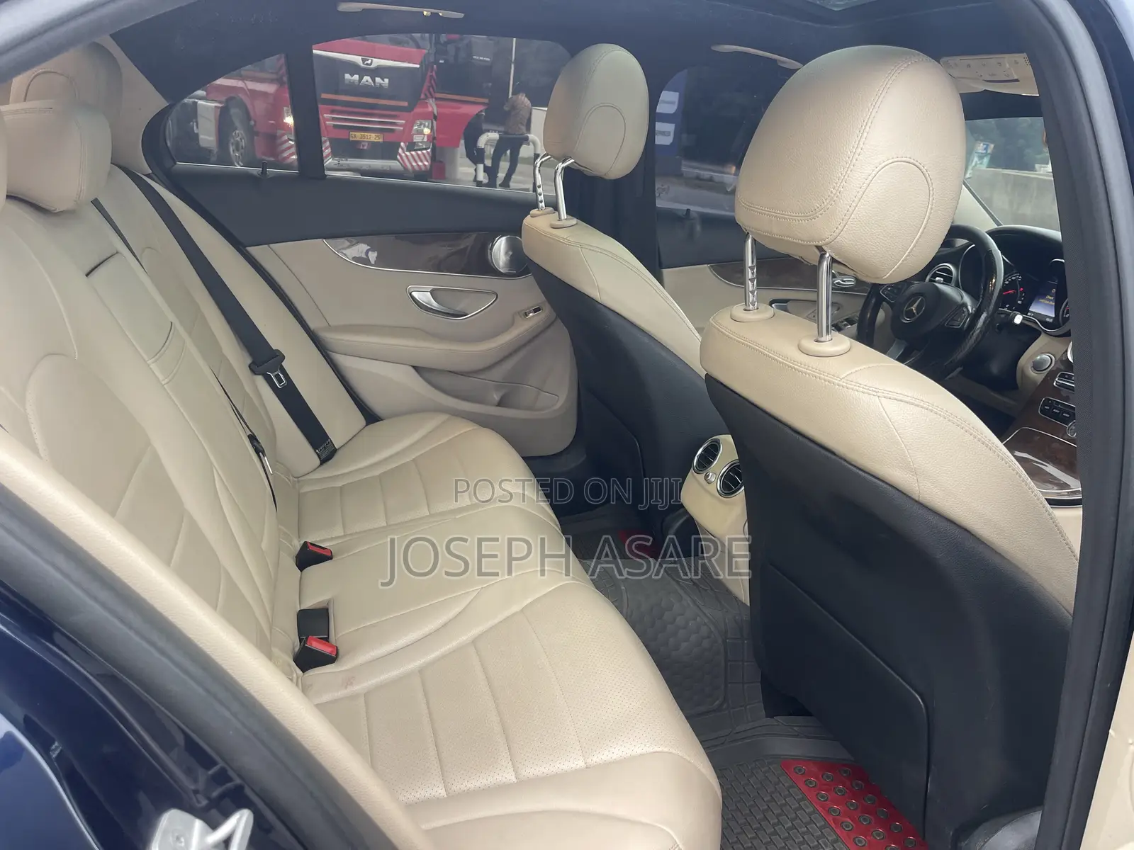 Mercedes-Benz C300 2016