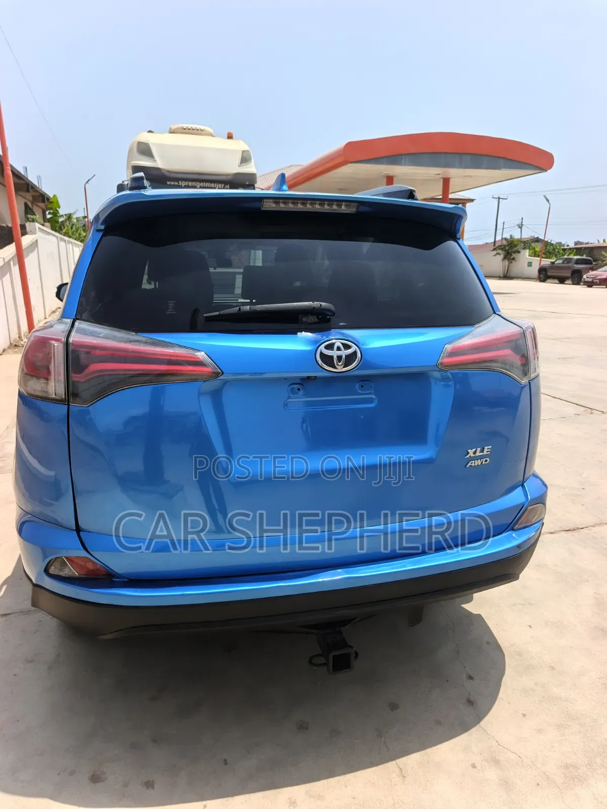 Toyota RAV4 SE AWD (2.5L 4cyl 6A) 2017 Blue