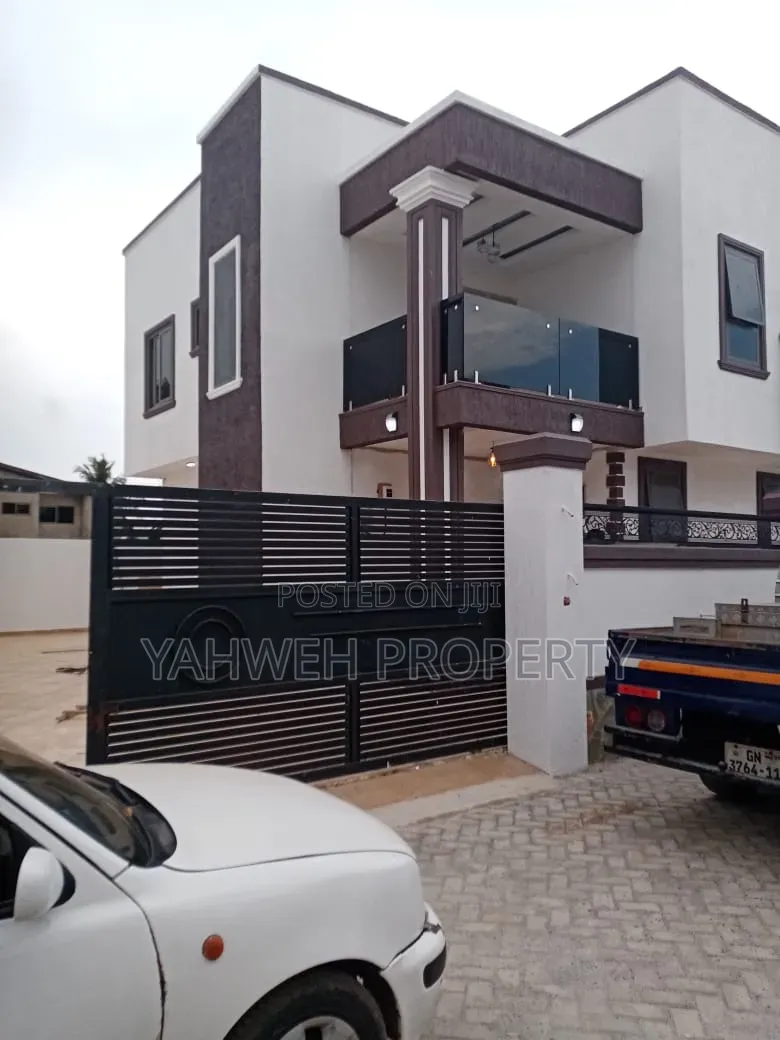 3bdrm House in Lashibi 16, Accra Metropolitan for sale