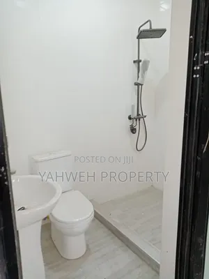3bdrm House in Lashibi 16, Accra Metropolitan for sale