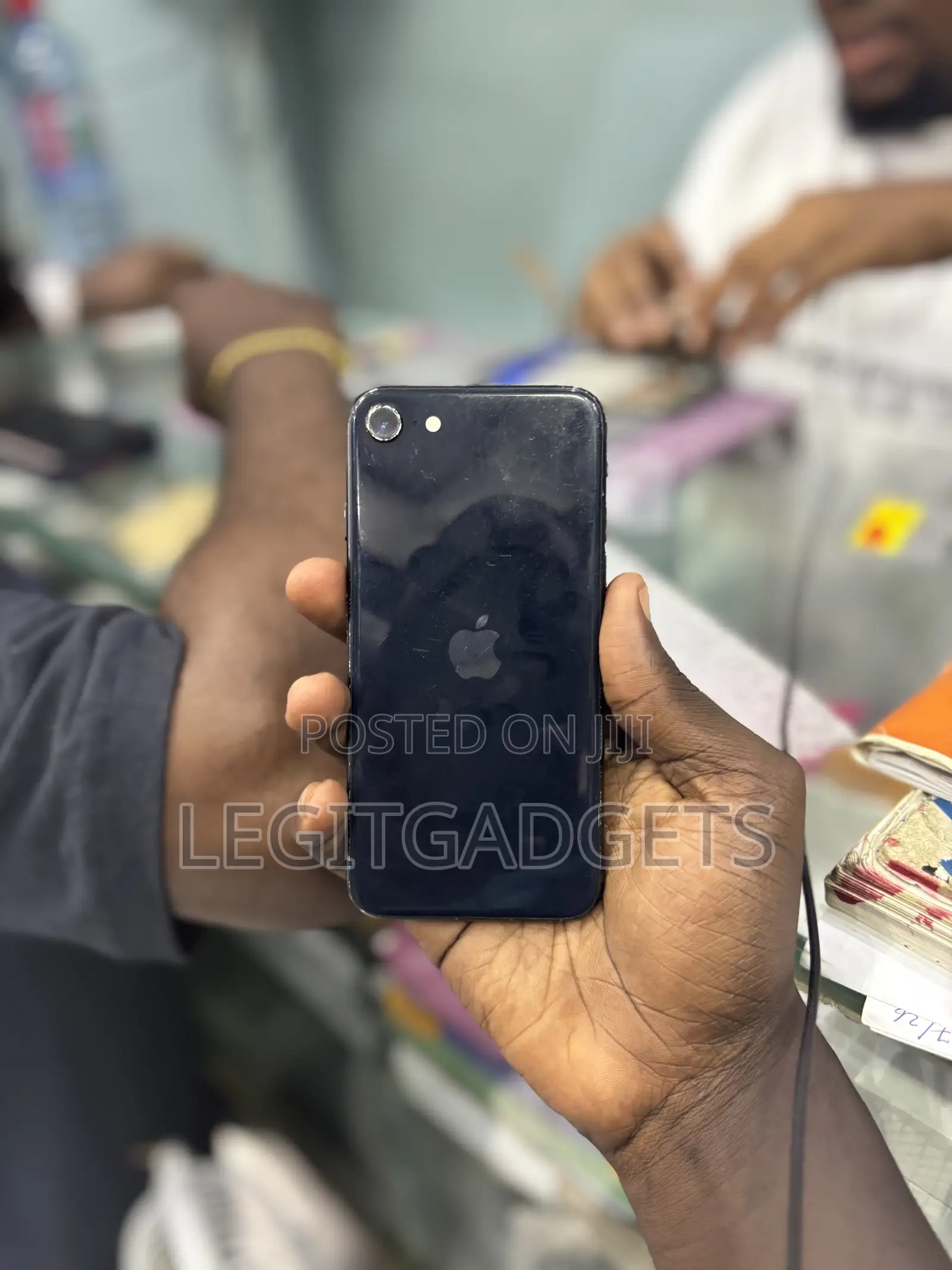 Apple iPhone SE (2022) 64 GB Black