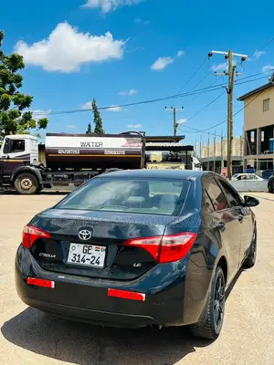 Toyota Corolla 2017 Black