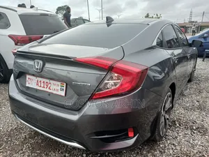 Honda Civic 2021 Gray