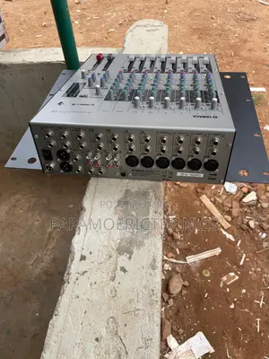 Yamaha Mixing Console