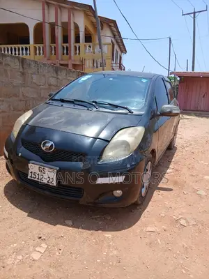 Toyota Vitz 1.0 FWD 3dr 2010 Black