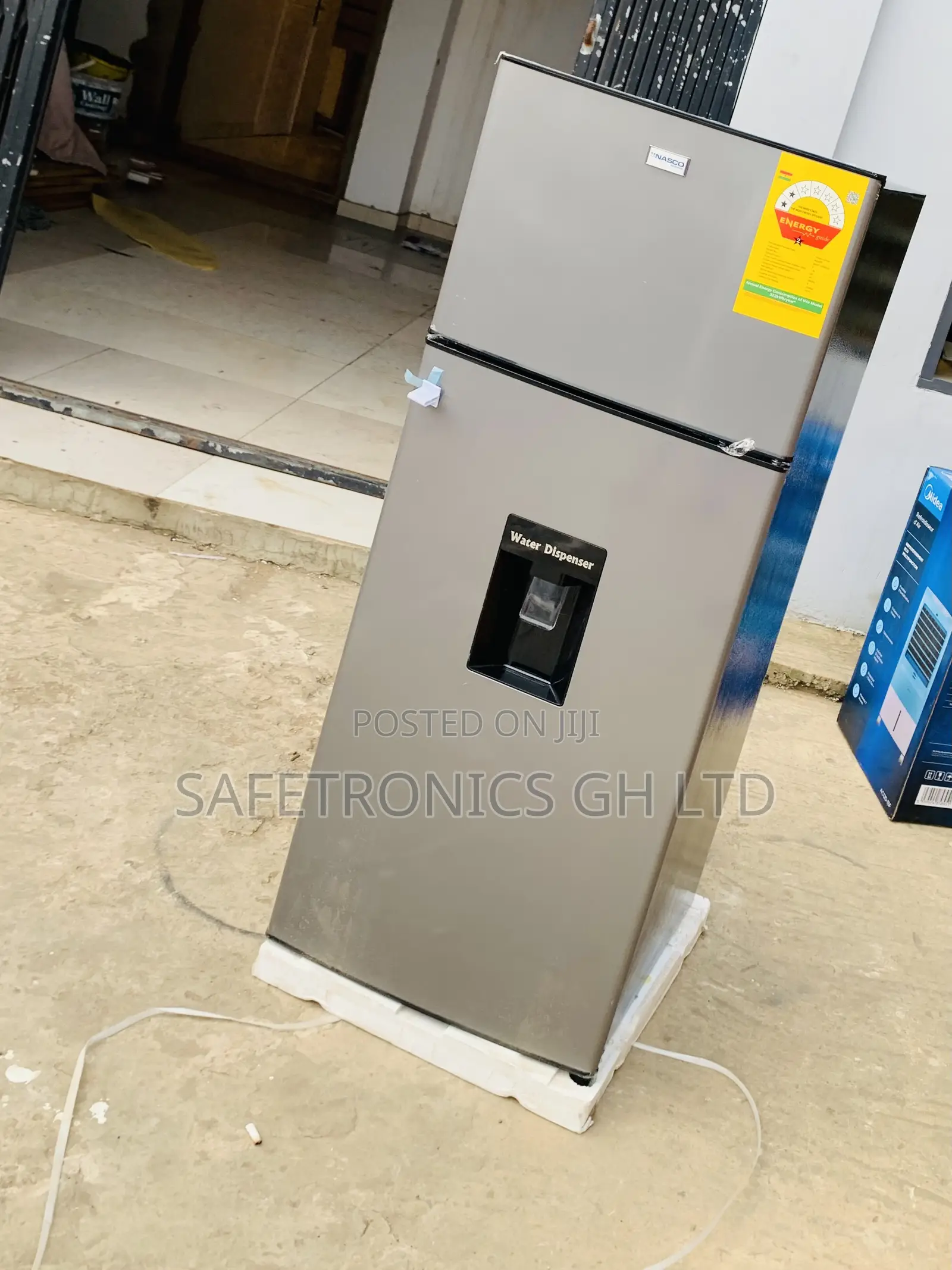 Unique FreshPoint Nasco 210L Nasf2-250fld Grey Fridge