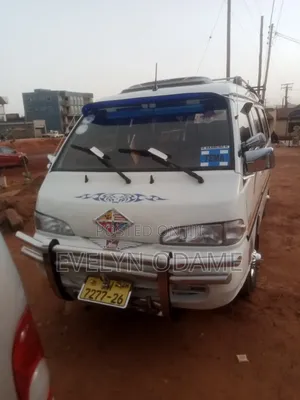 Hyundai H-100 2004 White