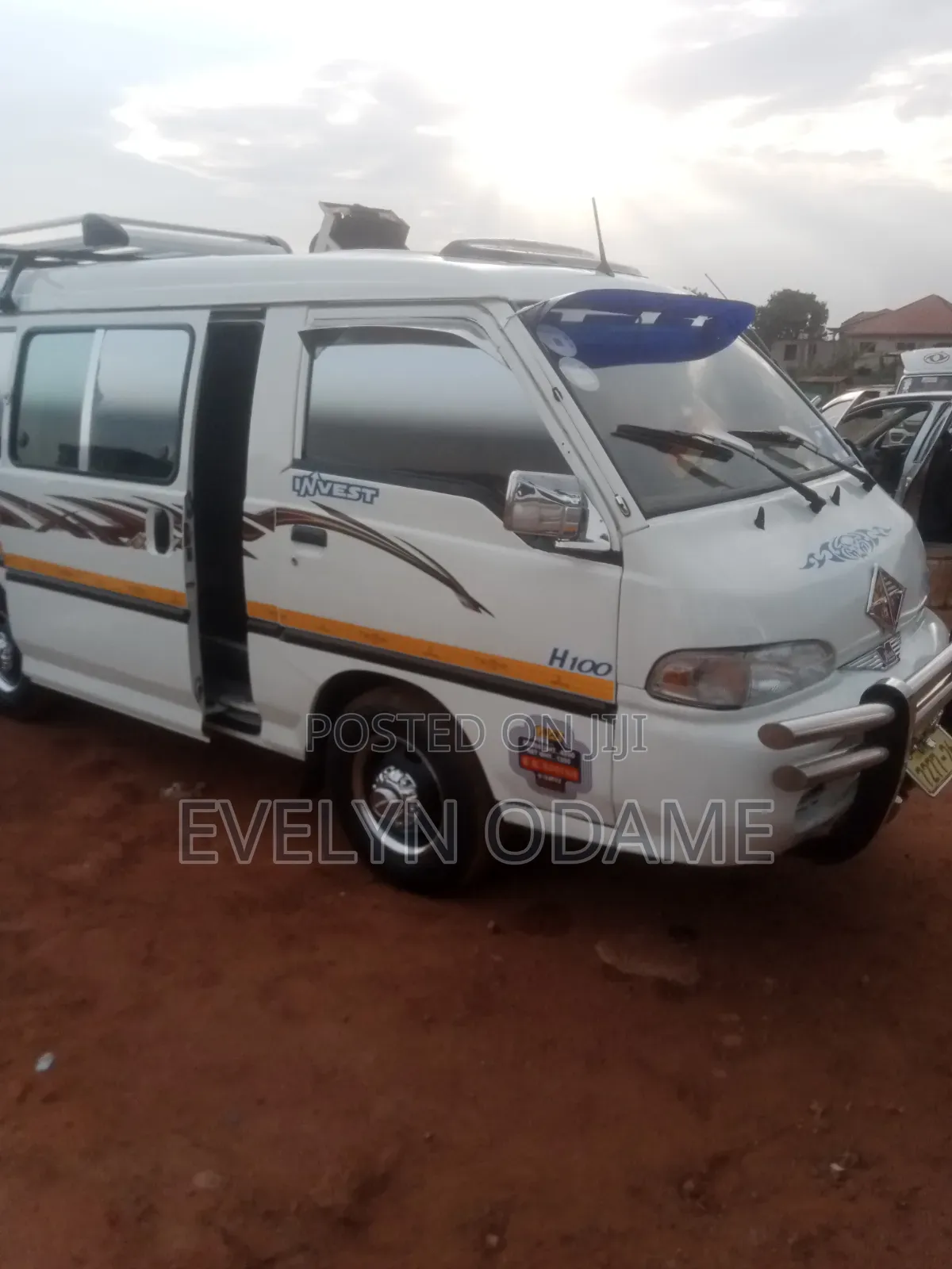 Hyundai H-100 2004 White