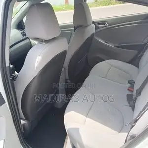 Hyundai Accent SE Sedan 2017 White