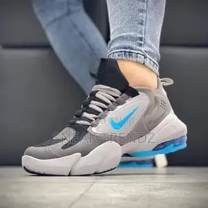 Nike Air Max Alpha Savage Trainers