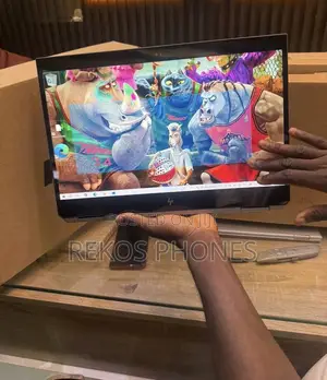 New Laptop HP ZBook Studio G5 8GB Intel Core i7 SSD 256GB