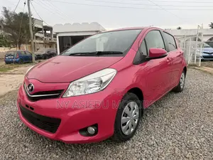 Toyota Vitz 1.3 FWD 3dr 2012 Pink