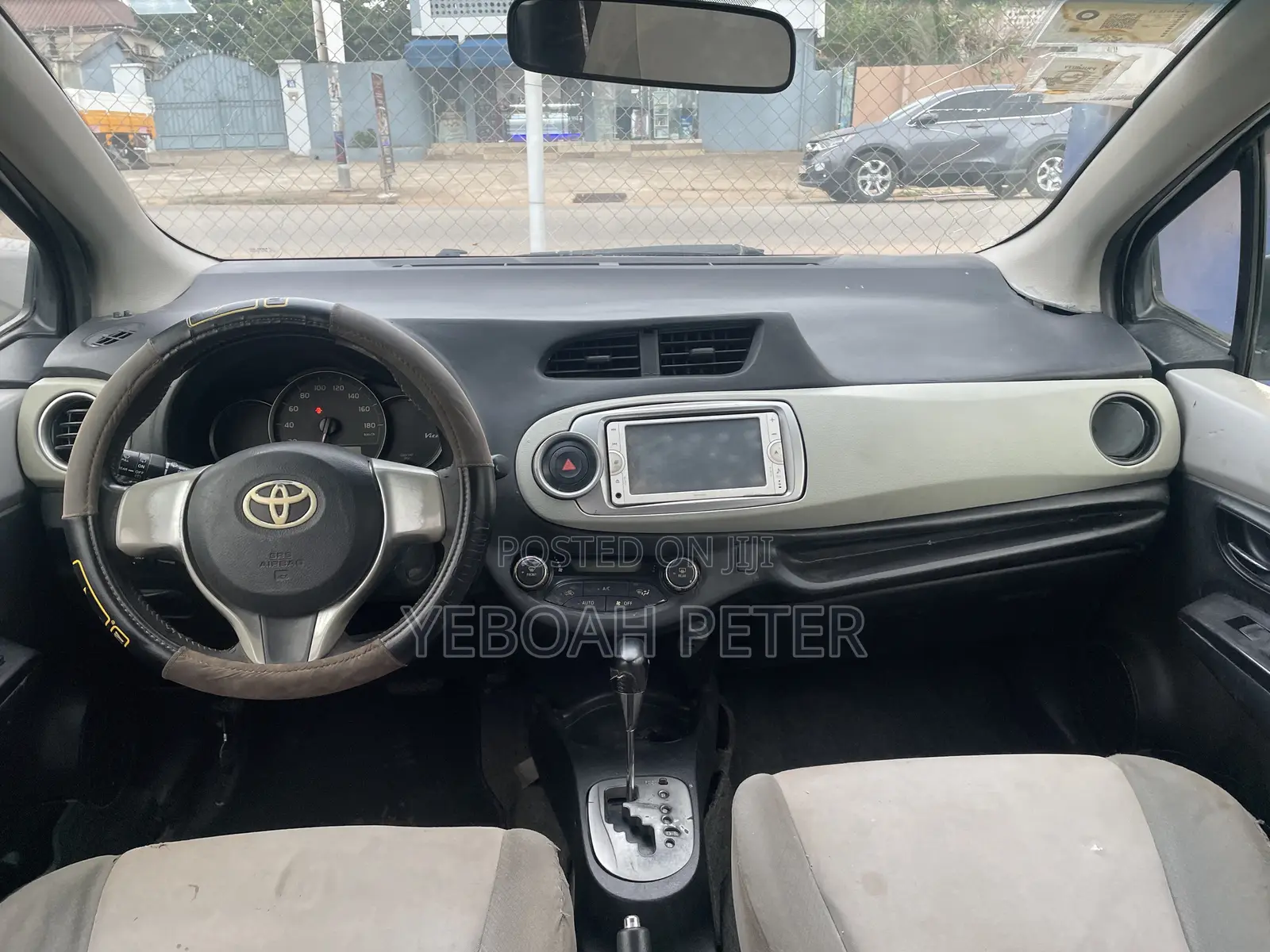 Toyota Vitz 2013 White