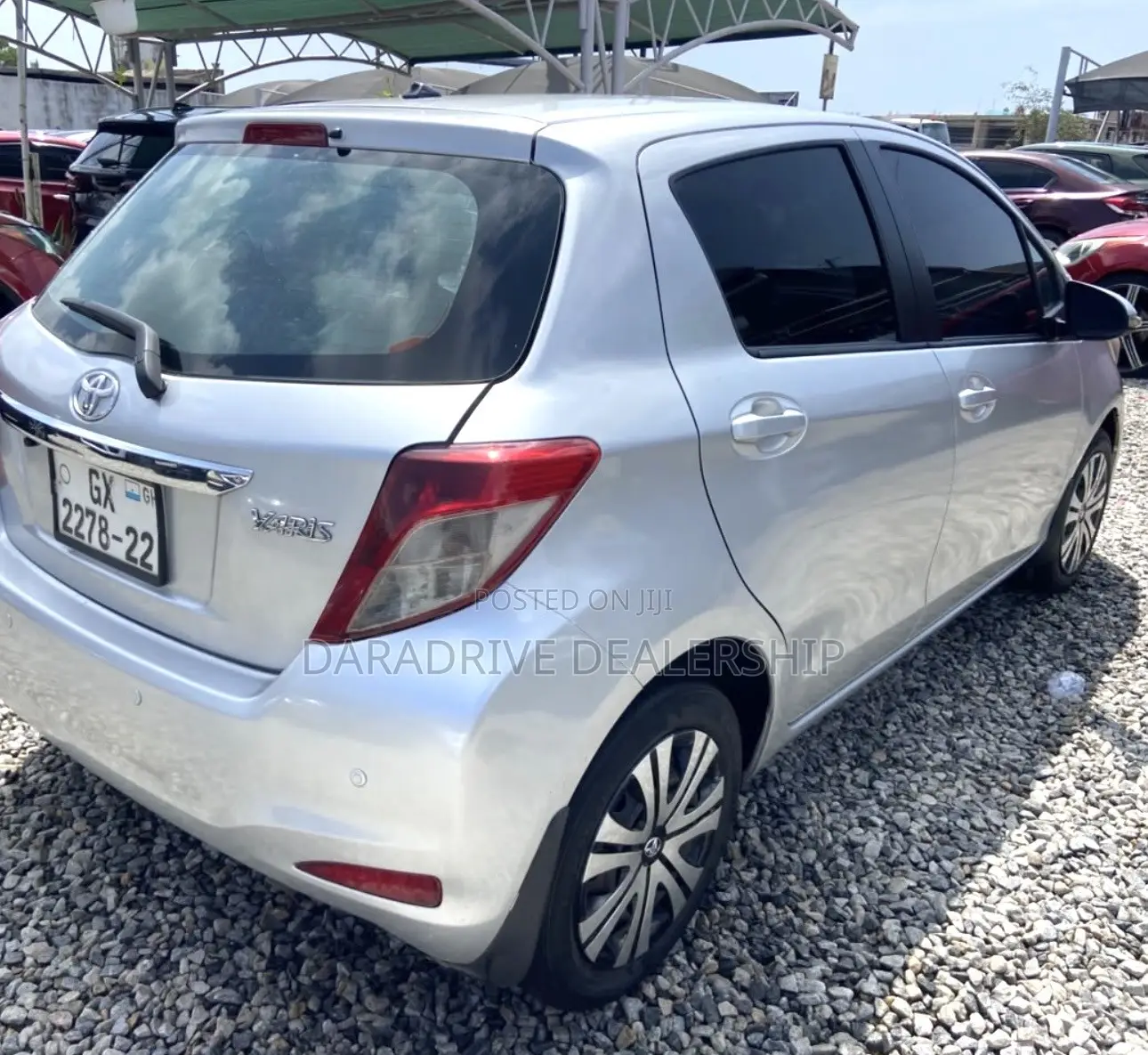 Toyota Yaris 2012 Silver