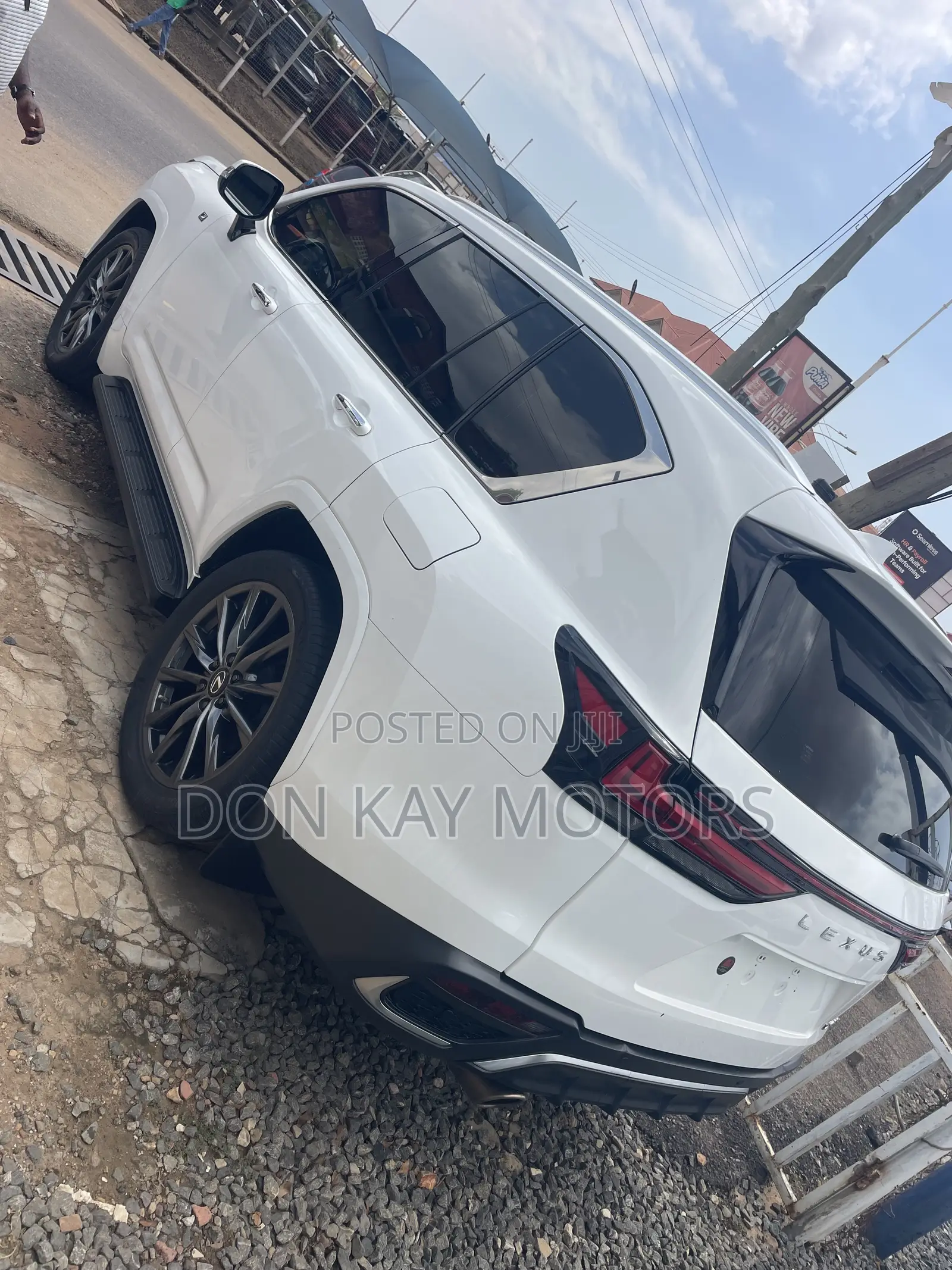 New Lexus LX 600 2024 White
