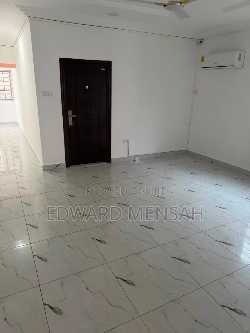 5bdrm House in Bn Homes, Oyarifa Mall Area for rent