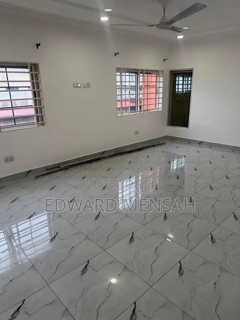 5bdrm House in Bn Homes, Oyarifa Mall Area for rent