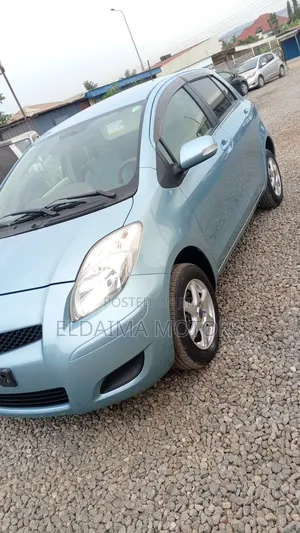 Toyota Vitz 1.3 AWD 3dr 2010 Green